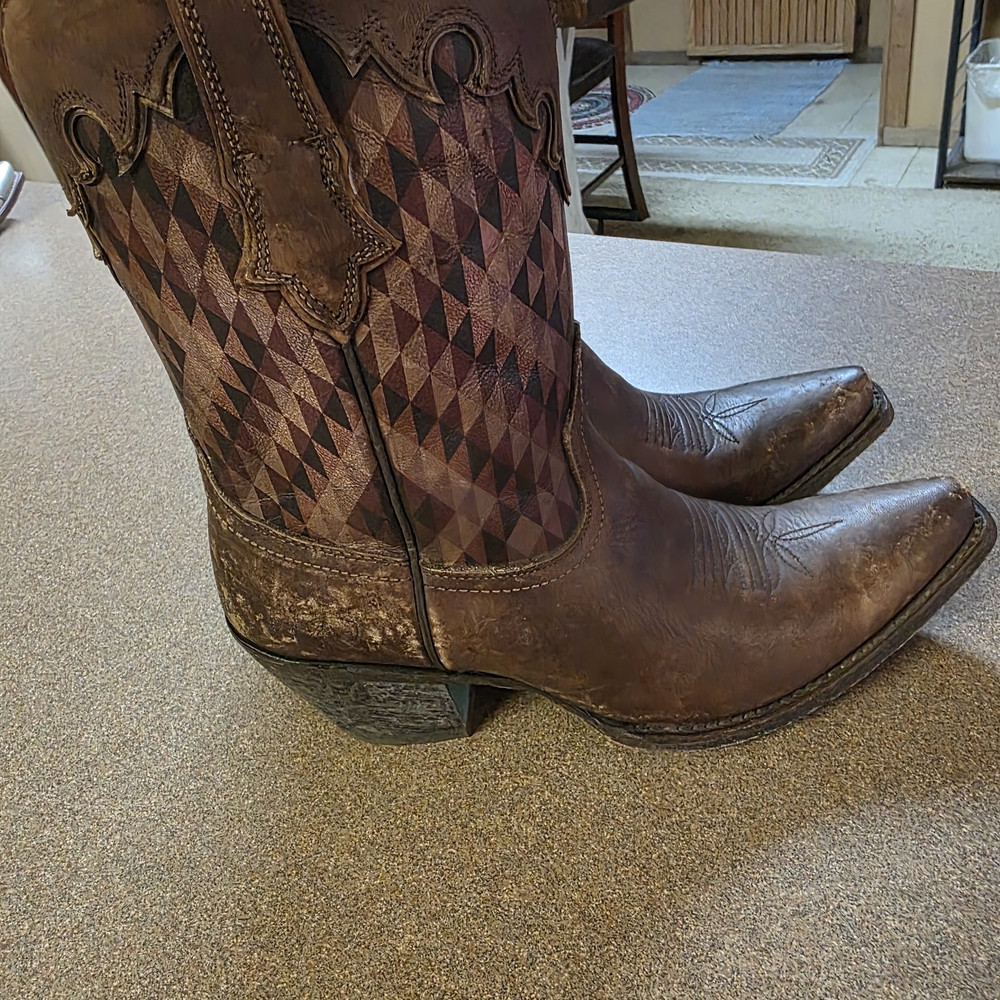 Ariat Brown Leather Heeled Cowboy Boots